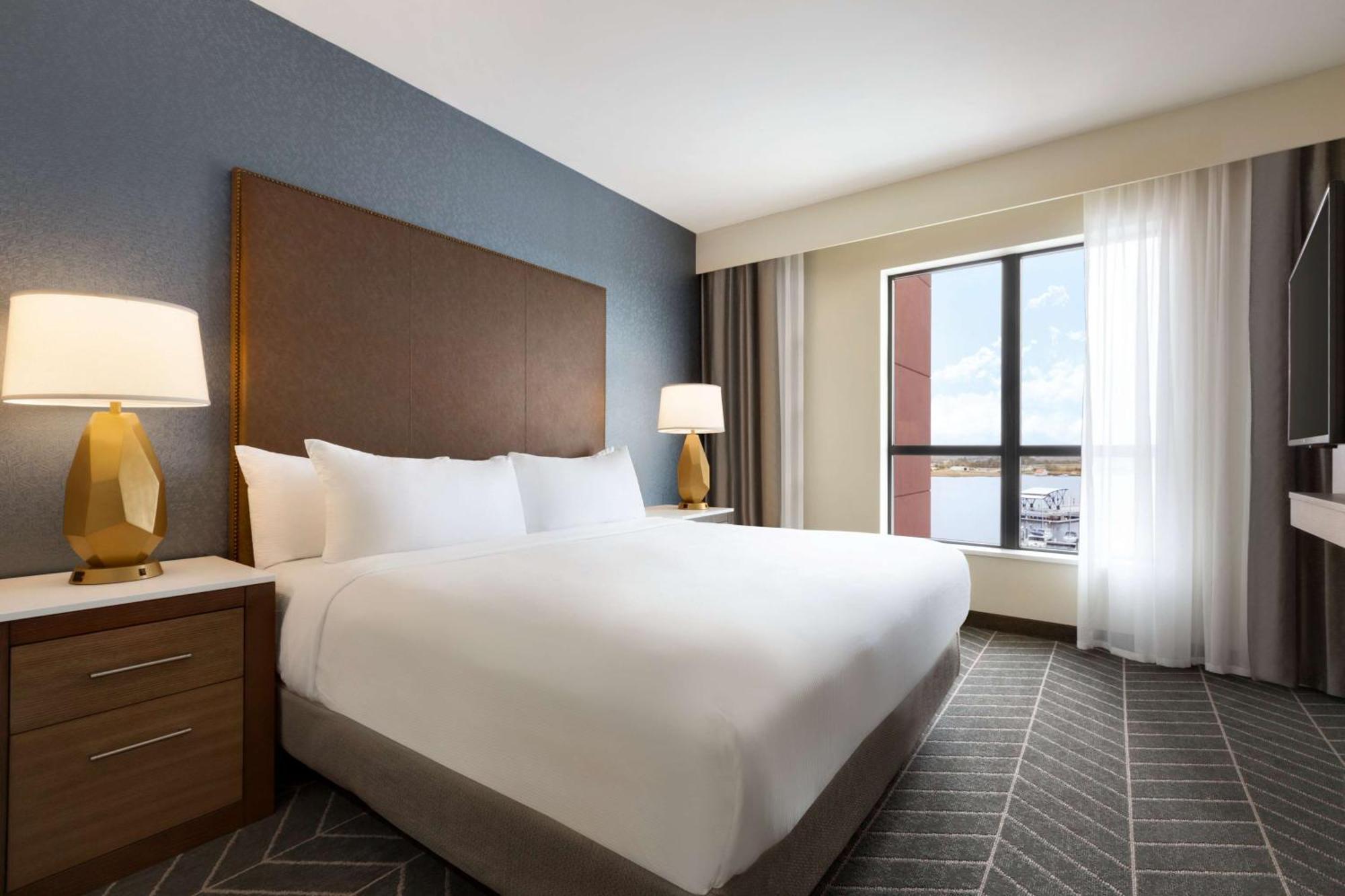 Embassy Suites By Hilton Wilmington Riverfront Dış mekan fotoğraf