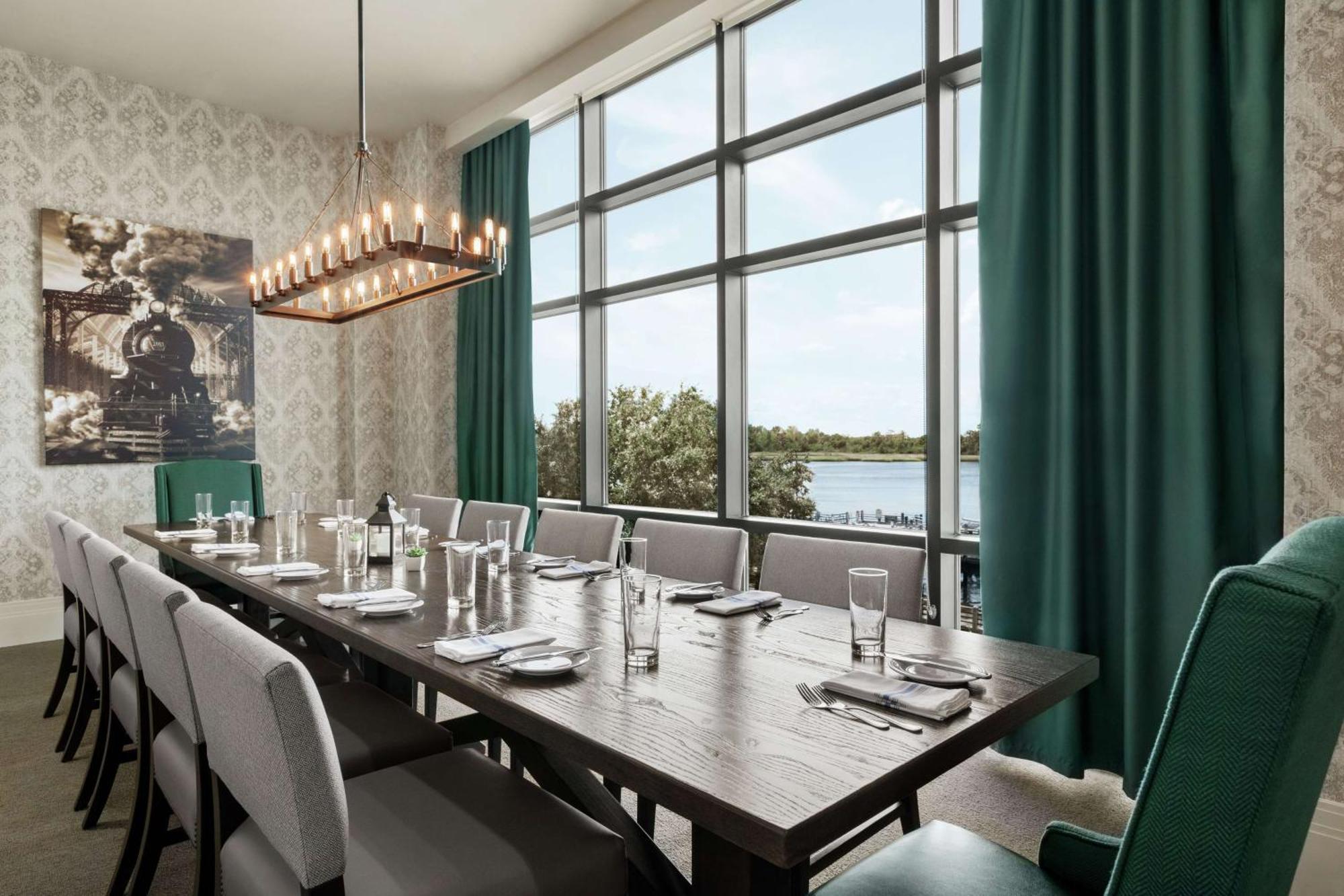 Embassy Suites By Hilton Wilmington Riverfront Dış mekan fotoğraf